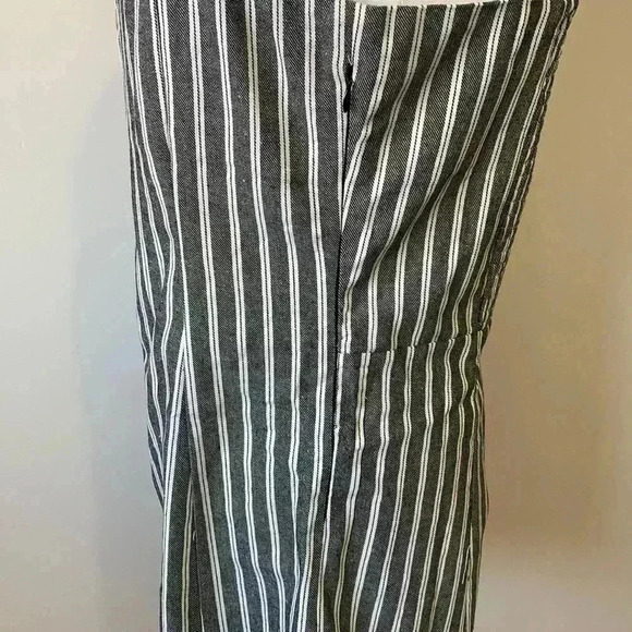 ♥️BNWT Heartloom sleeveless romper size S - Picture 3 of 3